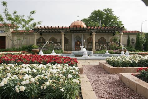  Glimpses into Ottoman Gardens: Unveiling the Botanical and Artistic Tapestry